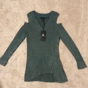 NWT ROCK & REPUBLIC SWEATER